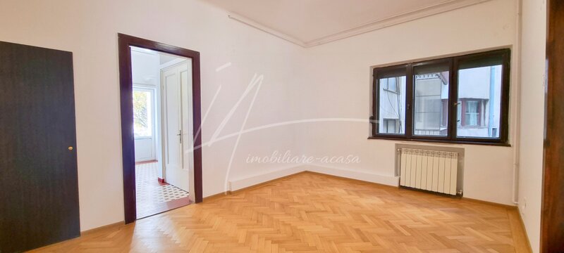 Piata Romana, Piata Lahovari, Dionisie Lupu, apartament cu 4 camere 132 mp.