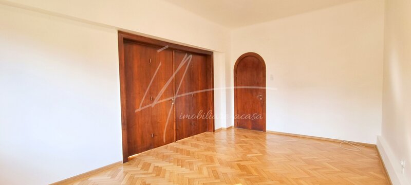 Piata Romana, Piata Lahovari, Dionisie Lupu, apartament cu 4 camere 132 mp.